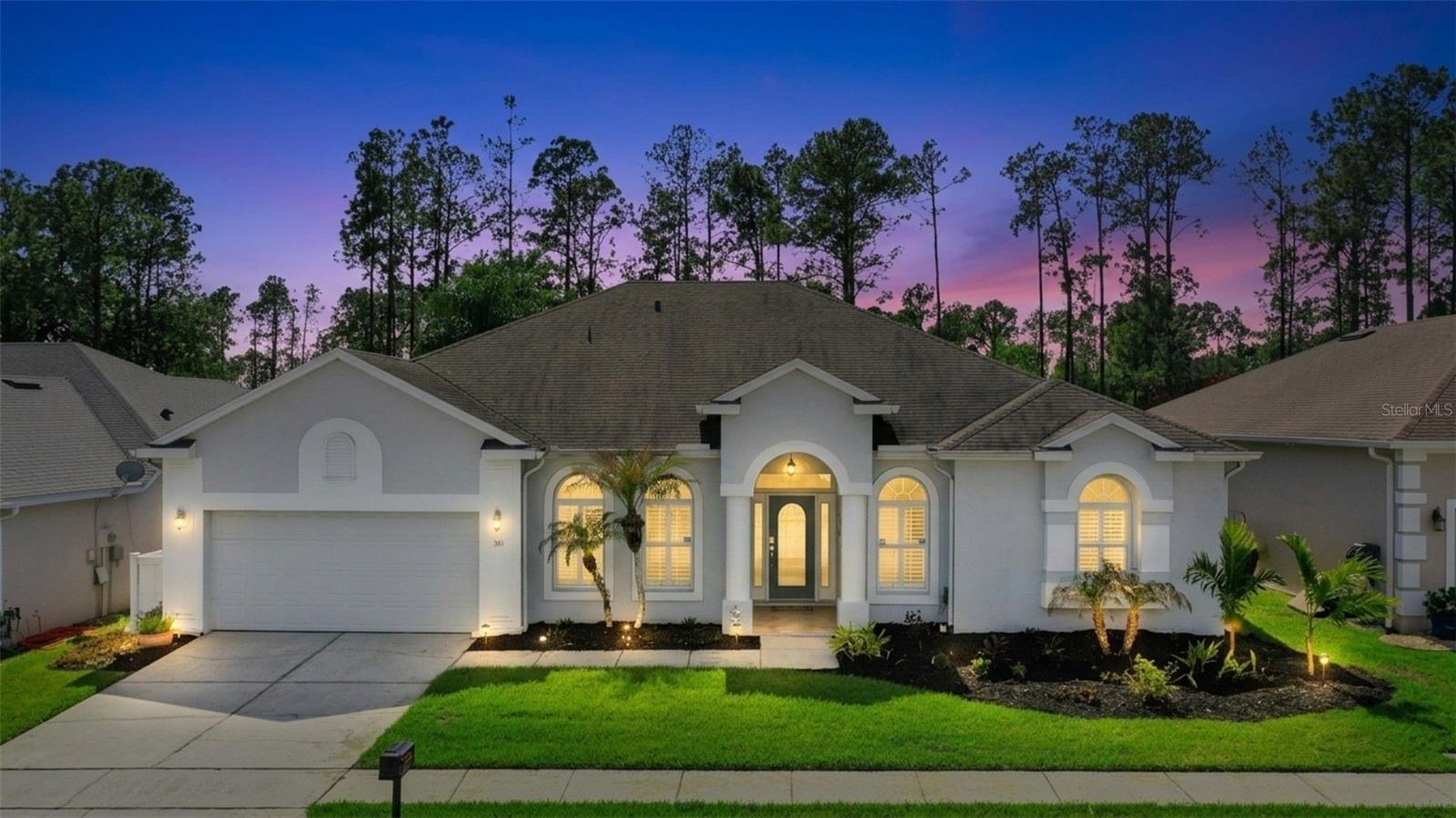 Image 4 of 57 For 331 North Hampton Dr