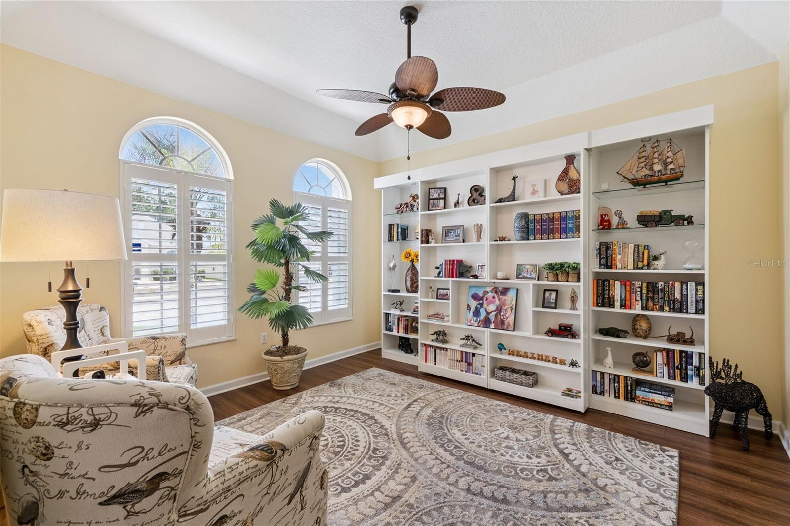 Image 9 of 57 For 331 North Hampton Dr