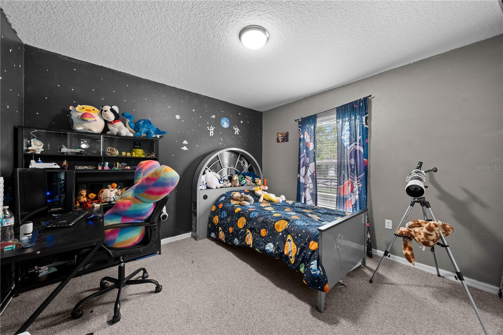 Image 22 of 33 For 1965 Mustang Court