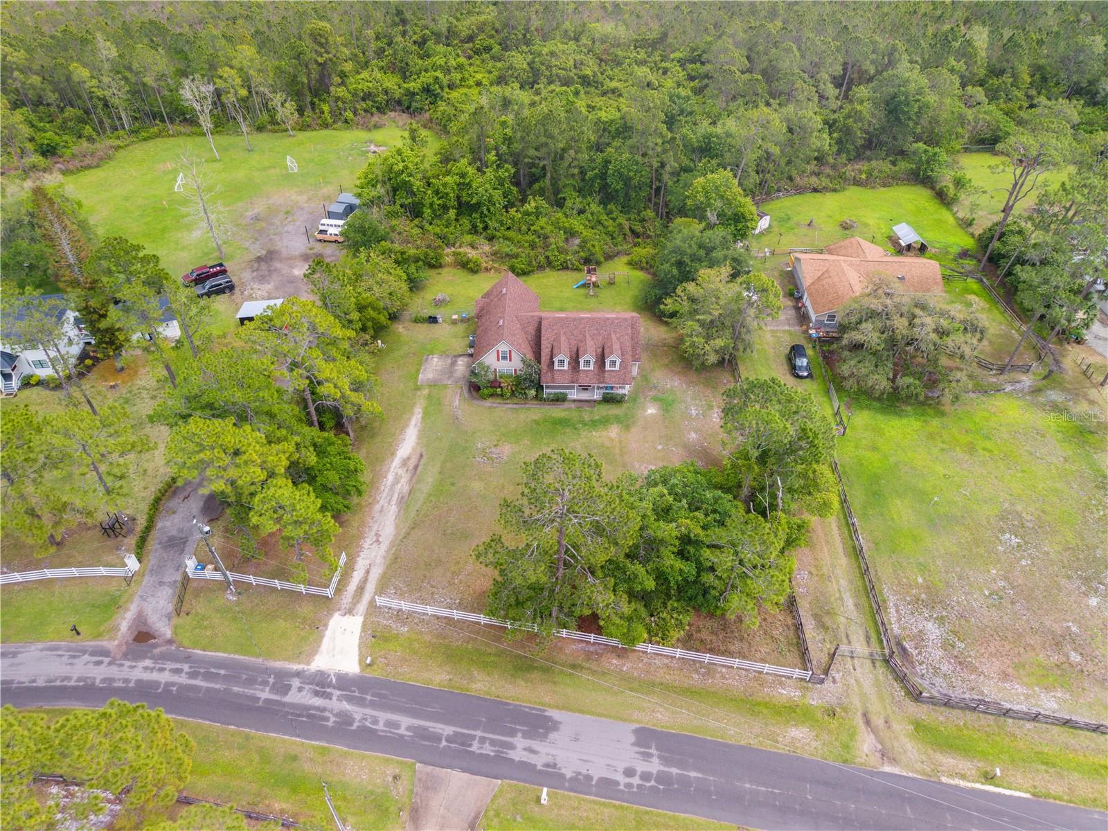 Image 27 of 33 For 1965 Mustang Court