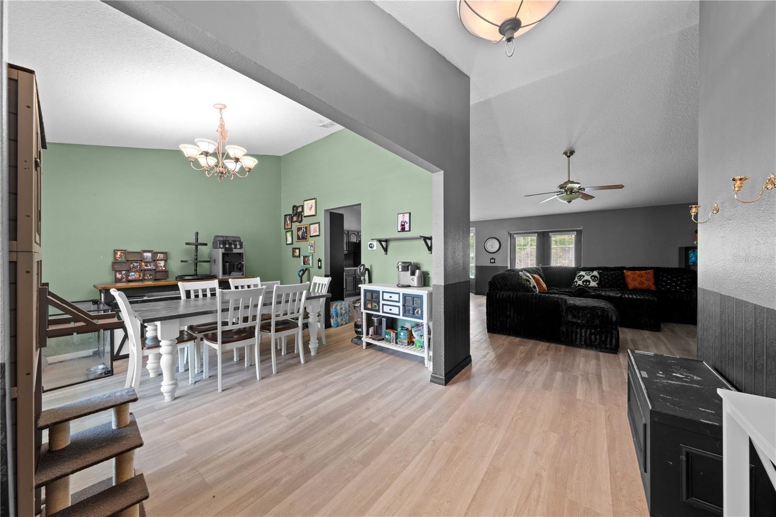 Image 6 of 33 For 1965 Mustang Court