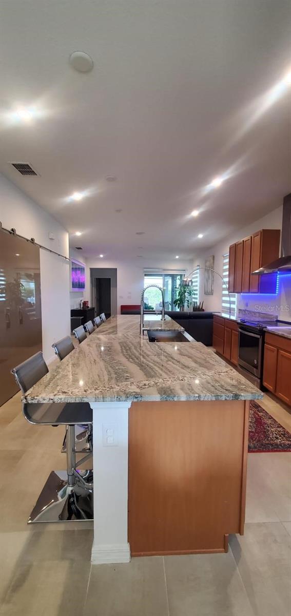 Image 12 of 38 For 11987 Globe Street