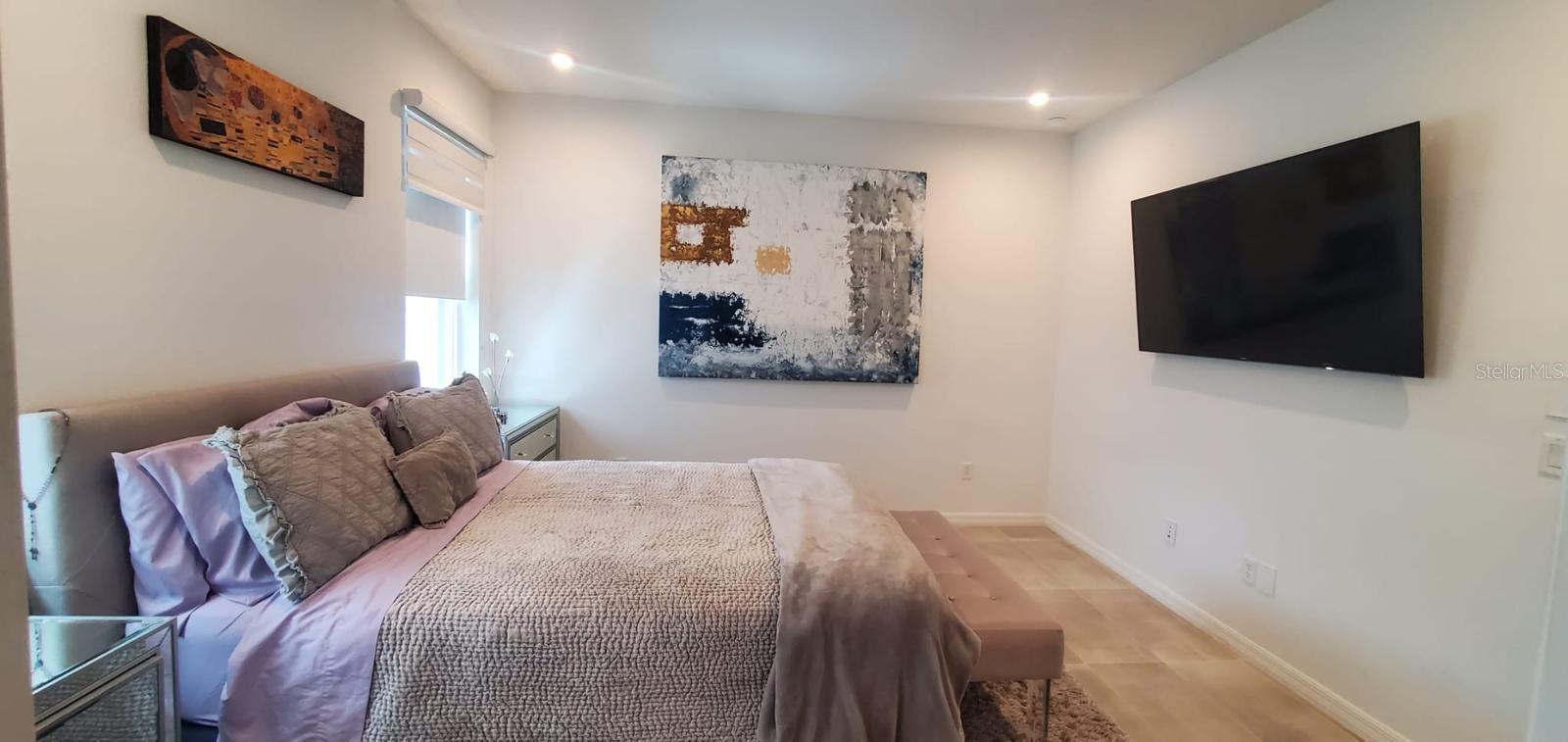 Image 18 of 38 For 11987 Globe Street