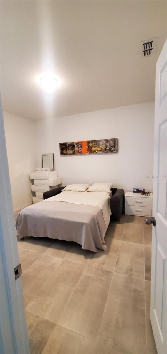 Image 20 of 38 For 11987 Globe Street