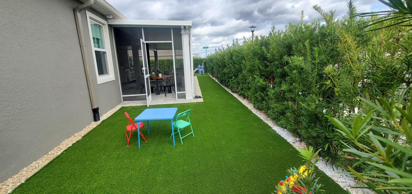 Image 28 of 38 For 11987 Globe Street