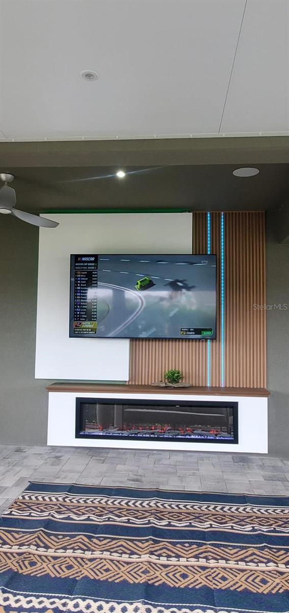 Image 32 of 38 For 11987 Globe Street