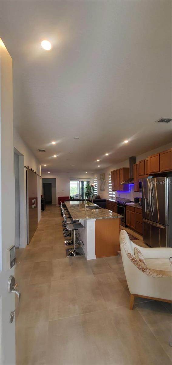 Image 4 of 38 For 11987 Globe Street