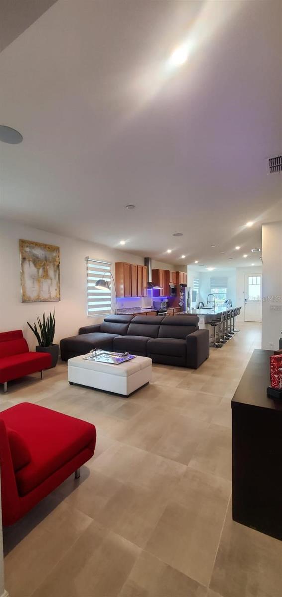 Image 7 of 38 For 11987 Globe Street