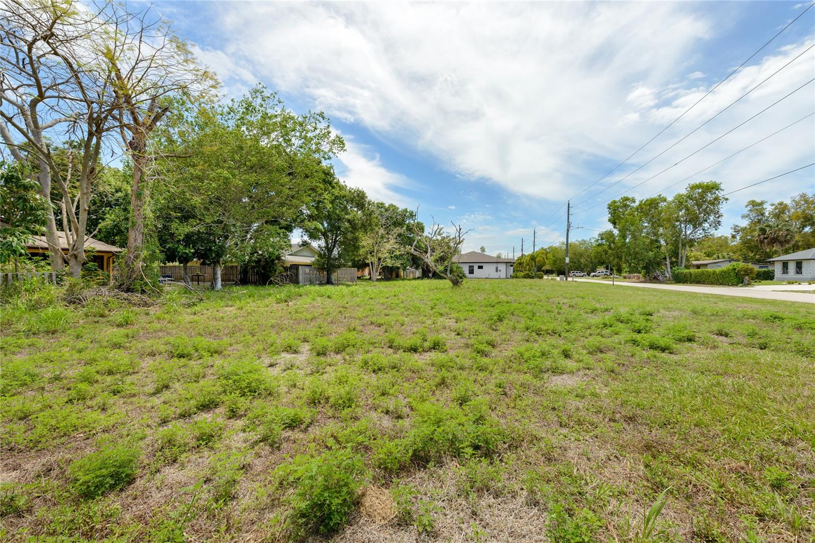 Image 4 of 6 For 27811 Wisconsin Street