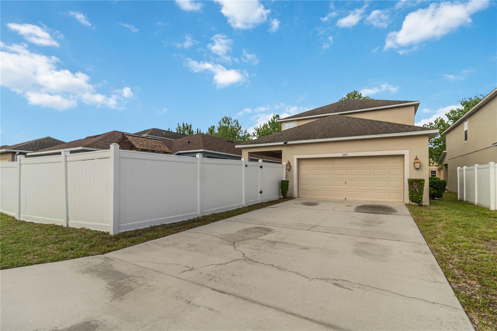 Image 36 of 62 For 3209 Bayflower Avenue