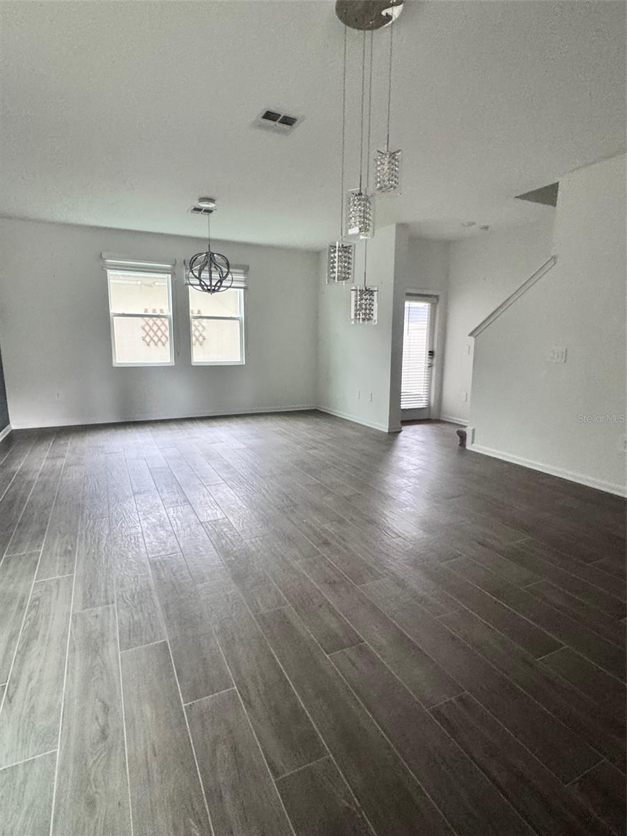 Image 34 of 54 For 1563 Cross Prairie Parkway