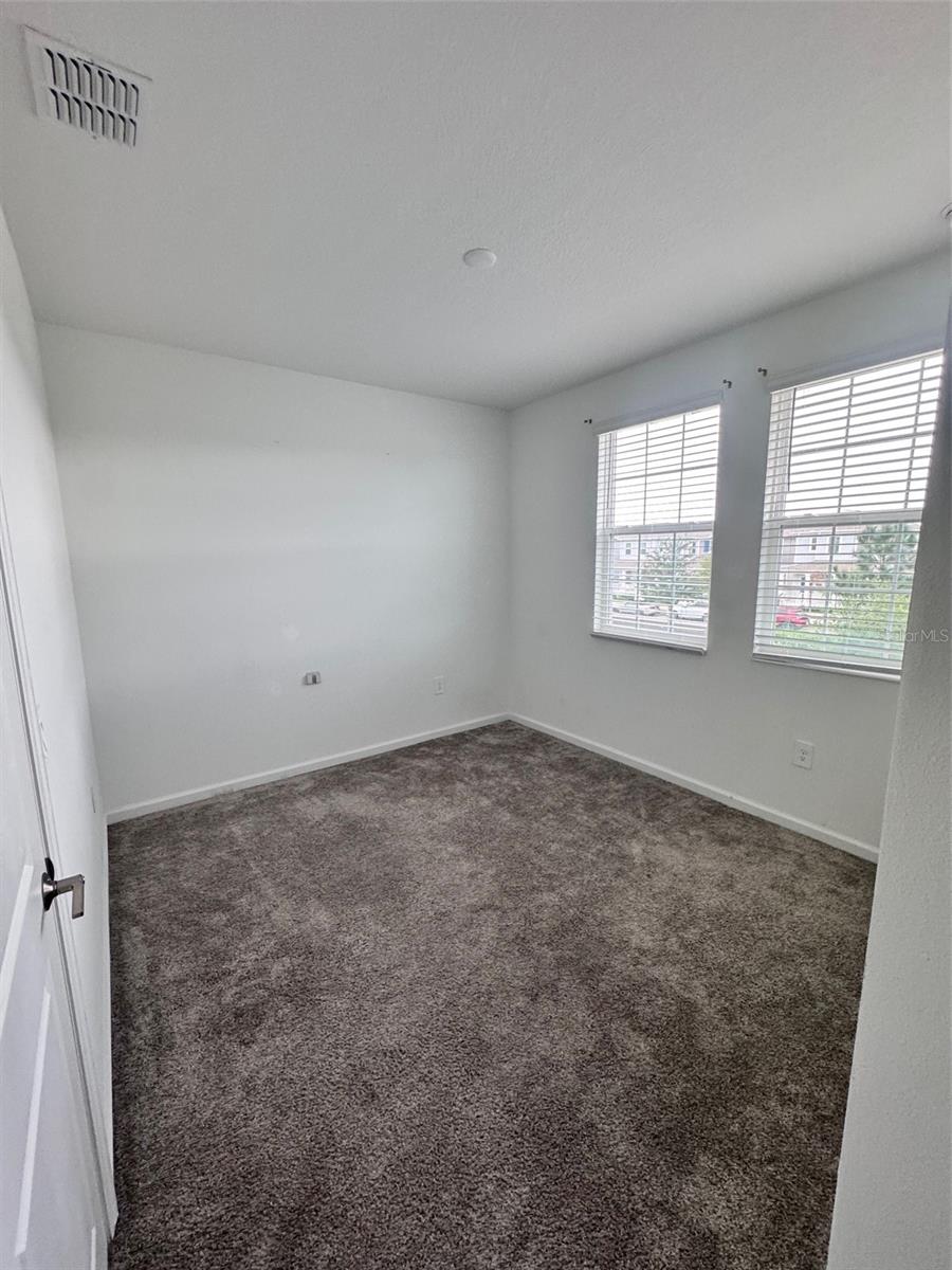 Image 36 of 54 For 1563 Cross Prairie Parkway