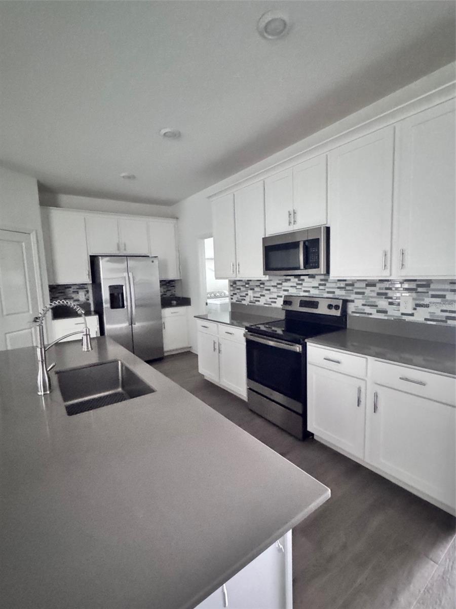 Image 8 of 54 For 1563 Cross Prairie Parkway