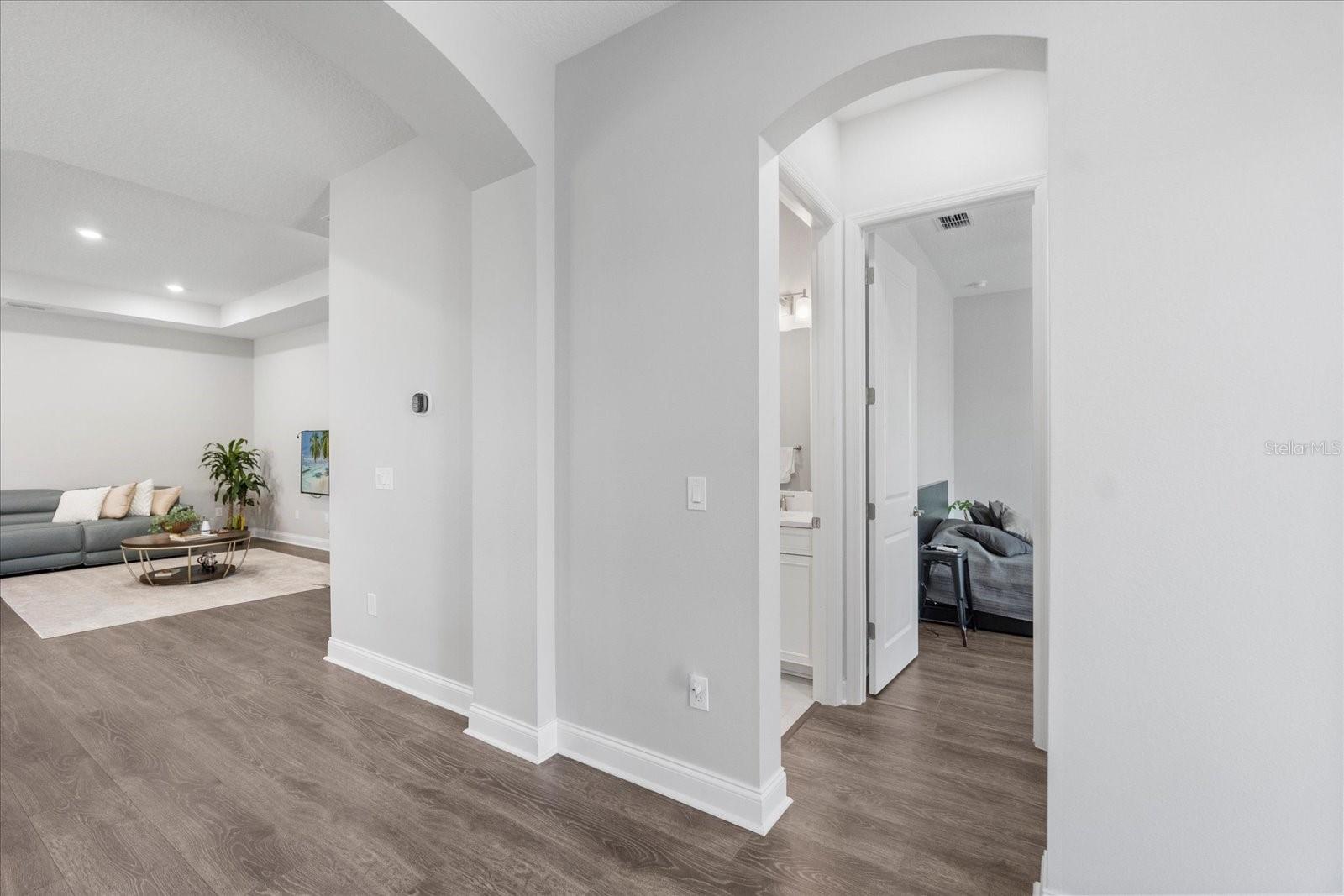 Image 13 of 45 For 8626 Dubochet Street