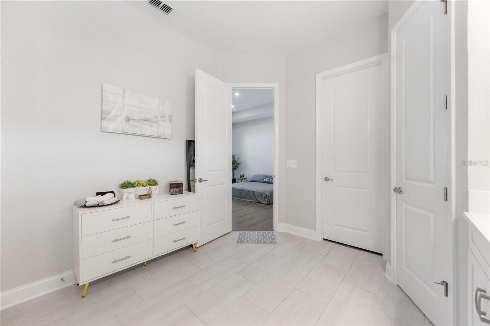 Image 39 of 45 For 8626 Dubochet Street