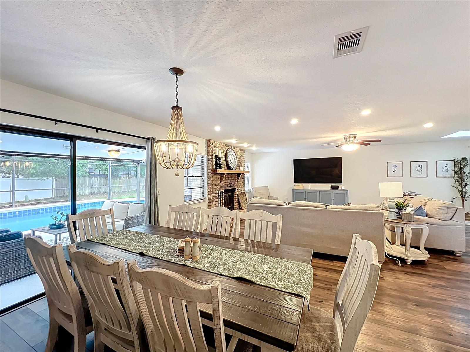 Image 12 of 44 For 6229 Silver Glen Court