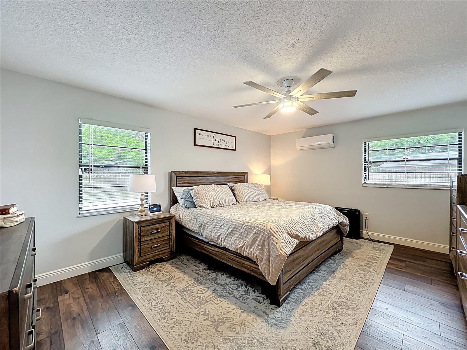 Image 27 of 44 For 6229 Silver Glen Court