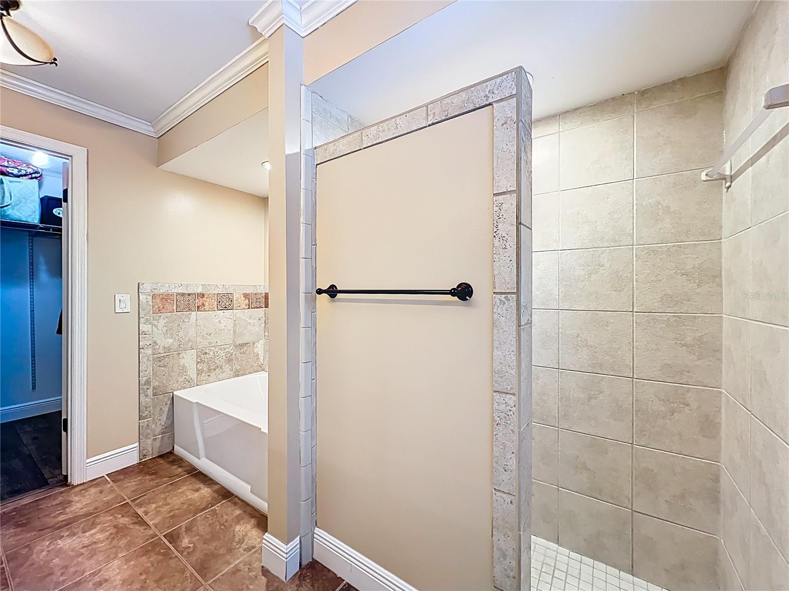 Image 32 of 44 For 6229 Silver Glen Court