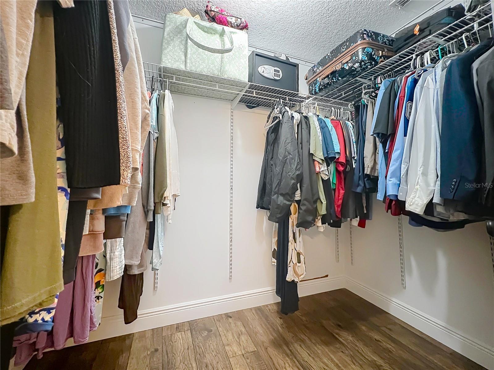 Image 33 of 44 For 6229 Silver Glen Court