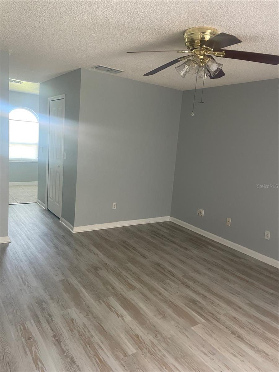 Image 10 of 45 For 116 Crescent Court