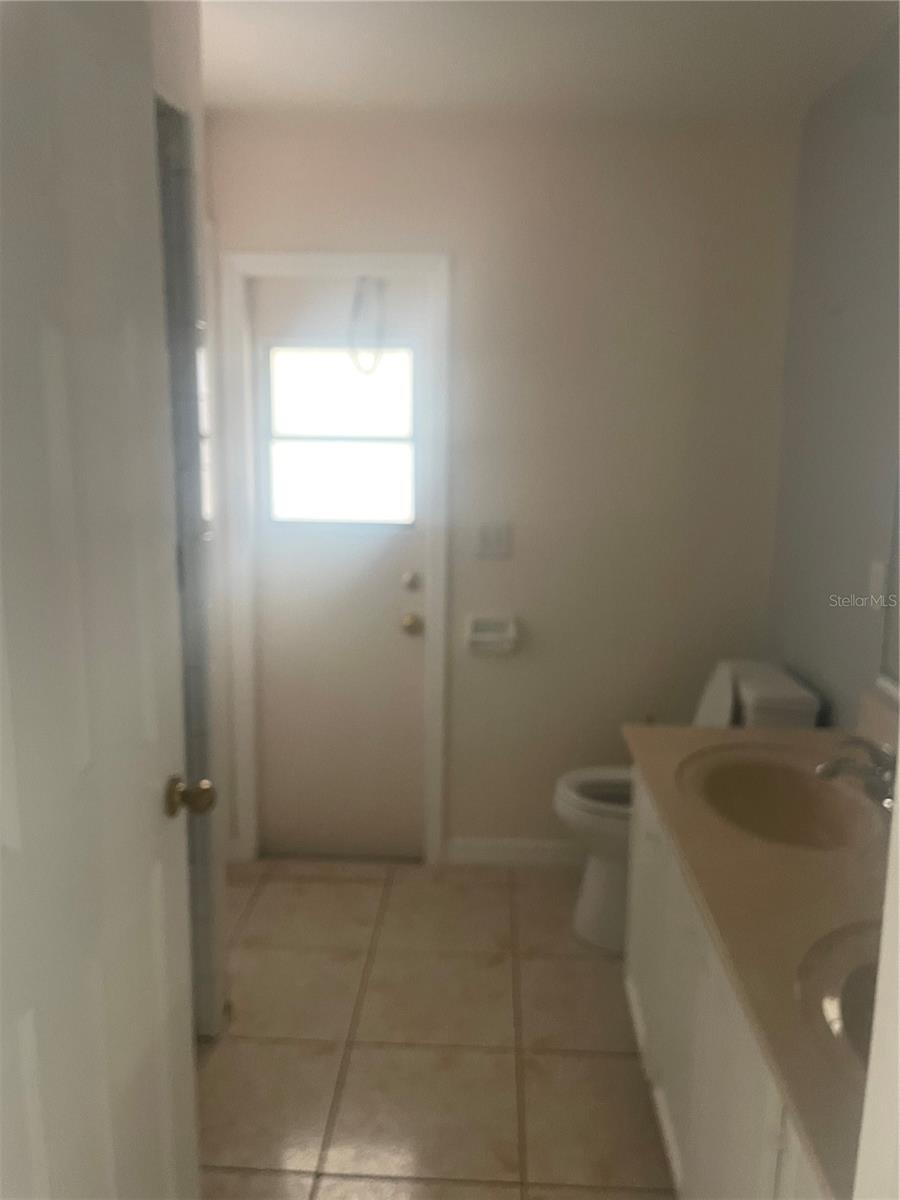 Image 19 of 45 For 116 Crescent Court