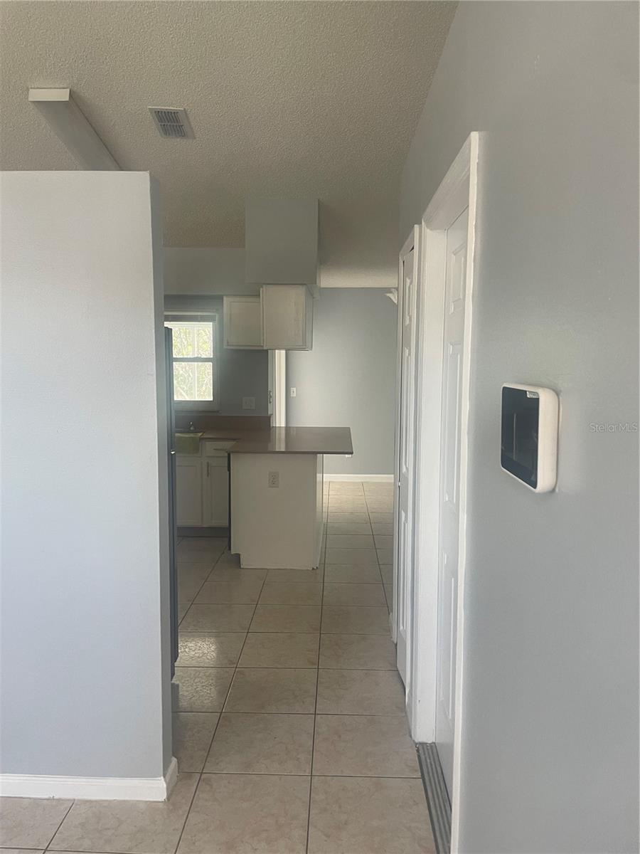 Image 22 of 45 For 116 Crescent Court