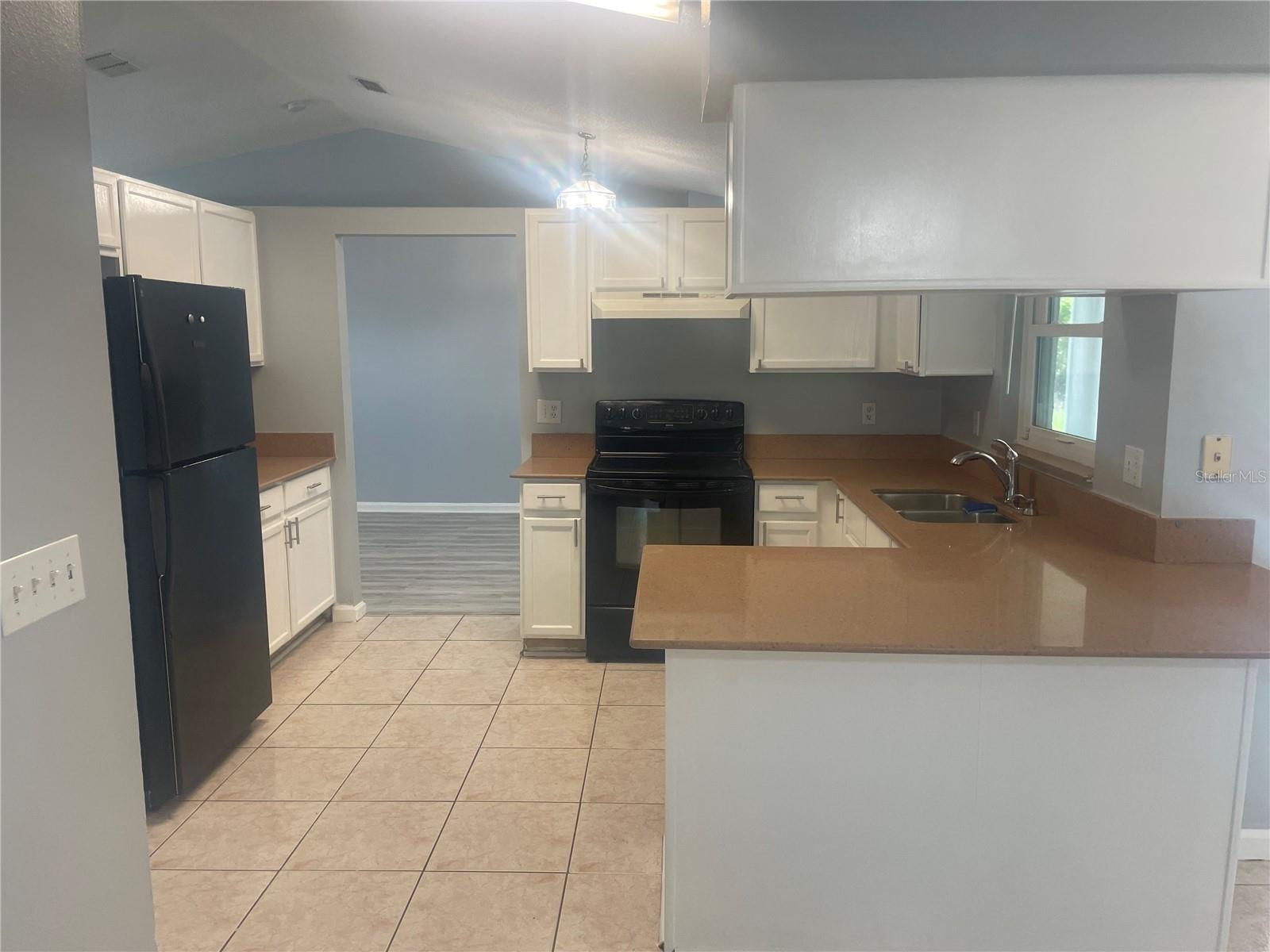 Image 26 of 45 For 116 Crescent Court