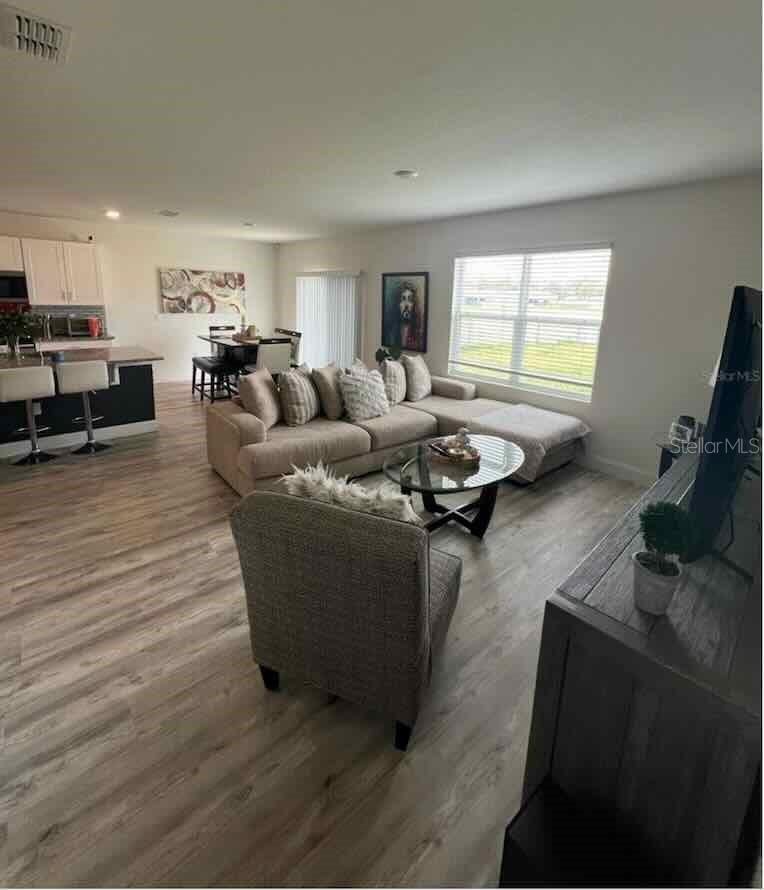 Image 5 of 8 For 3340 Perennial Lane