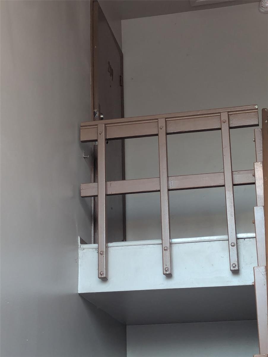 Image 3 of 13 For 5885 Dahlia Apt 209 Drive 18