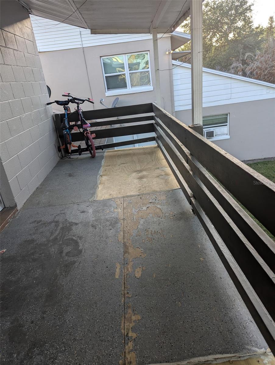 Image 7 of 13 For 5885 Dahlia Apt 209 Drive 18