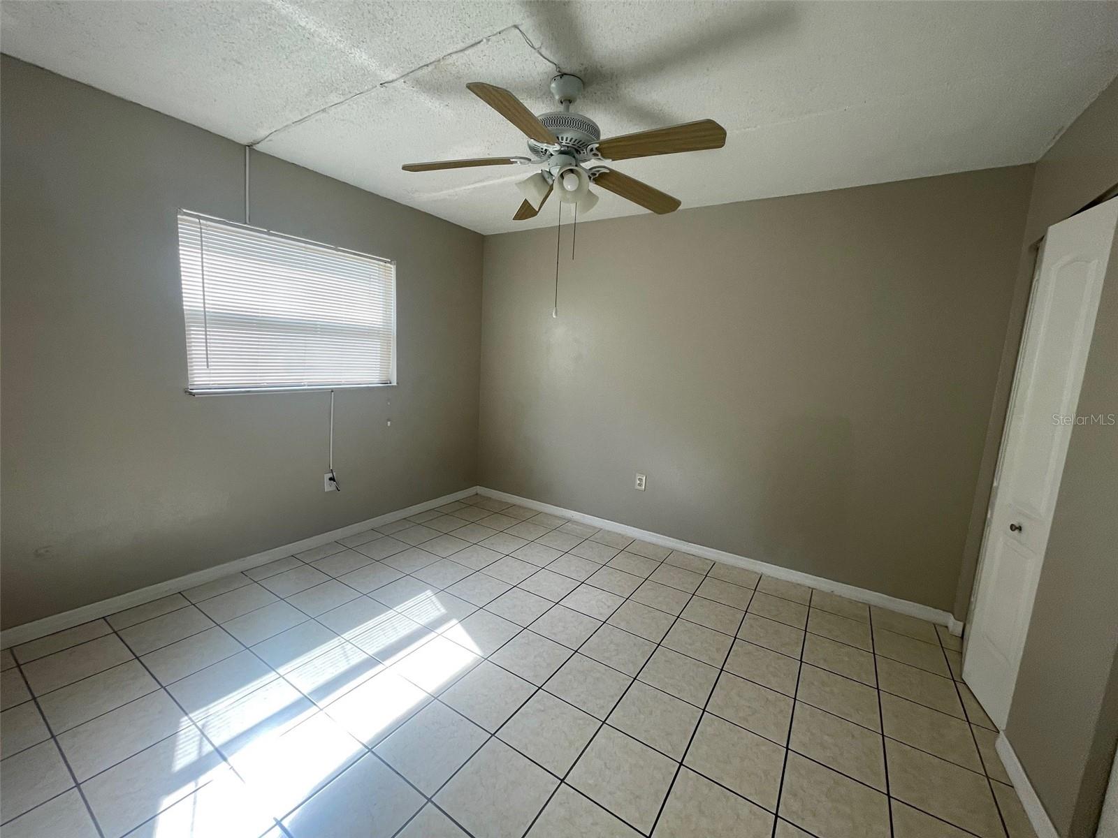 Image 7 of 8 For 727 Michigan Court 2