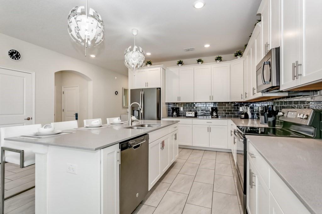 Image 12 of 50 For 1561 Flange Drive