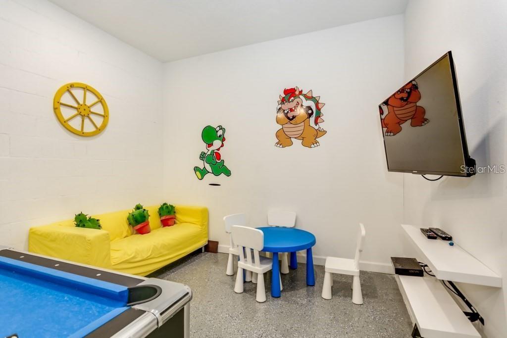 Image 36 of 50 For 1561 Flange Drive