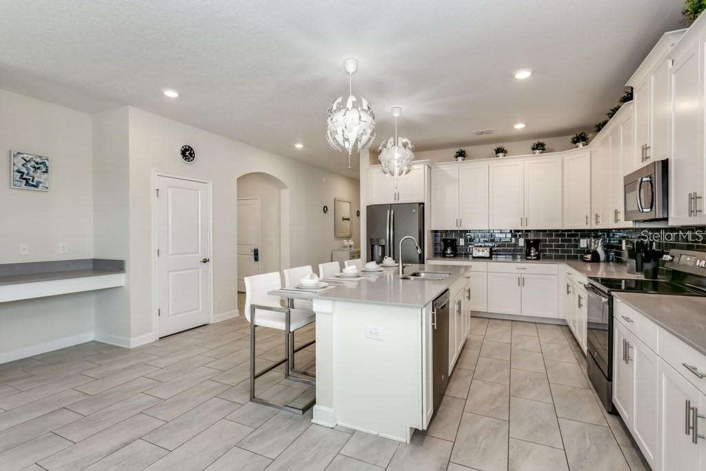 Image 7 of 50 For 1561 Flange Drive