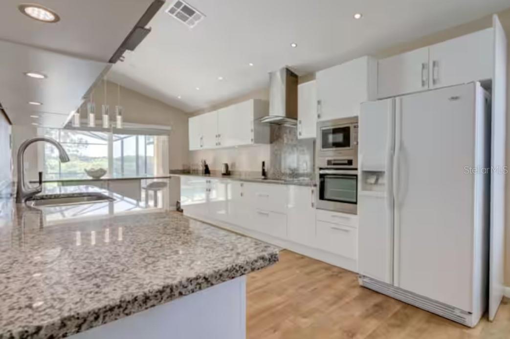 Image 5 of 17 For 1654 Dunes Court