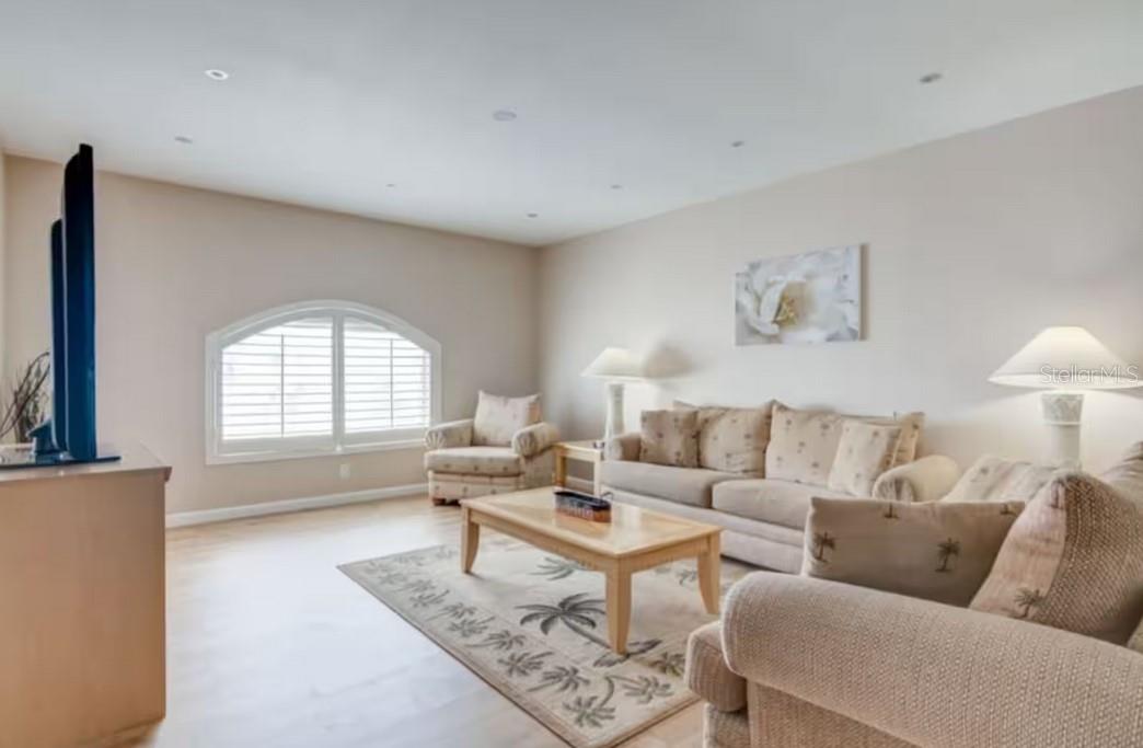 Image 7 of 17 For 1654 Dunes Court