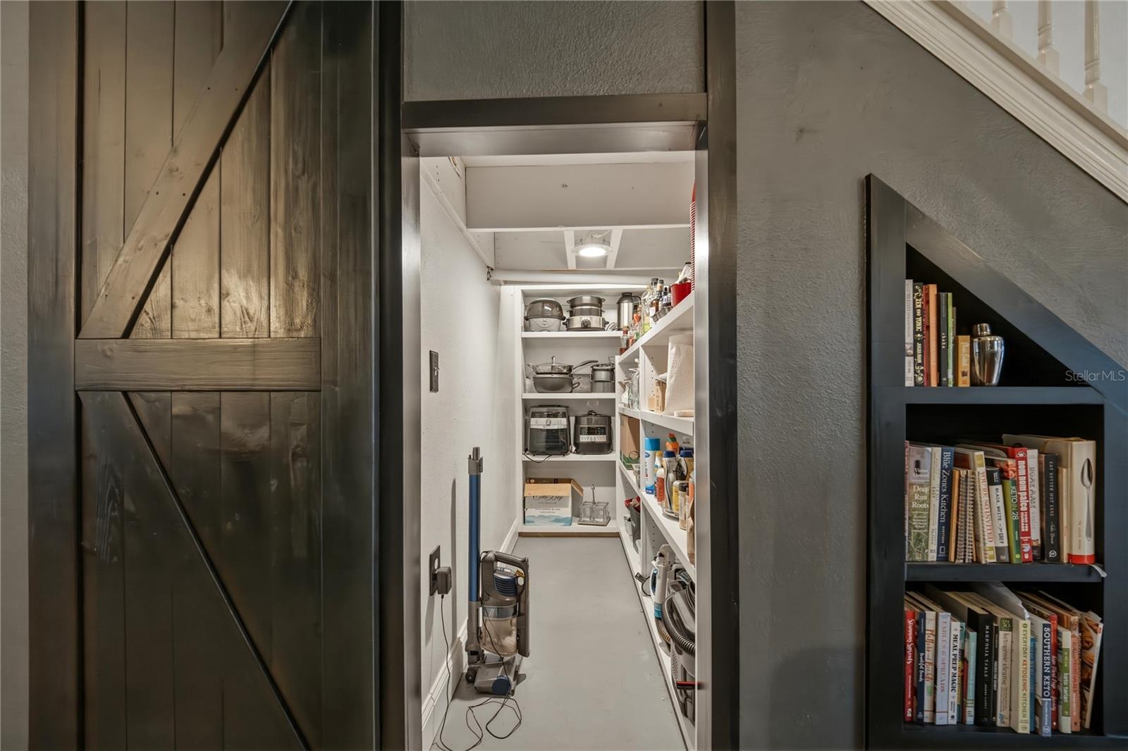 Image 10 of 36 For 2664 Willow Glen Circle