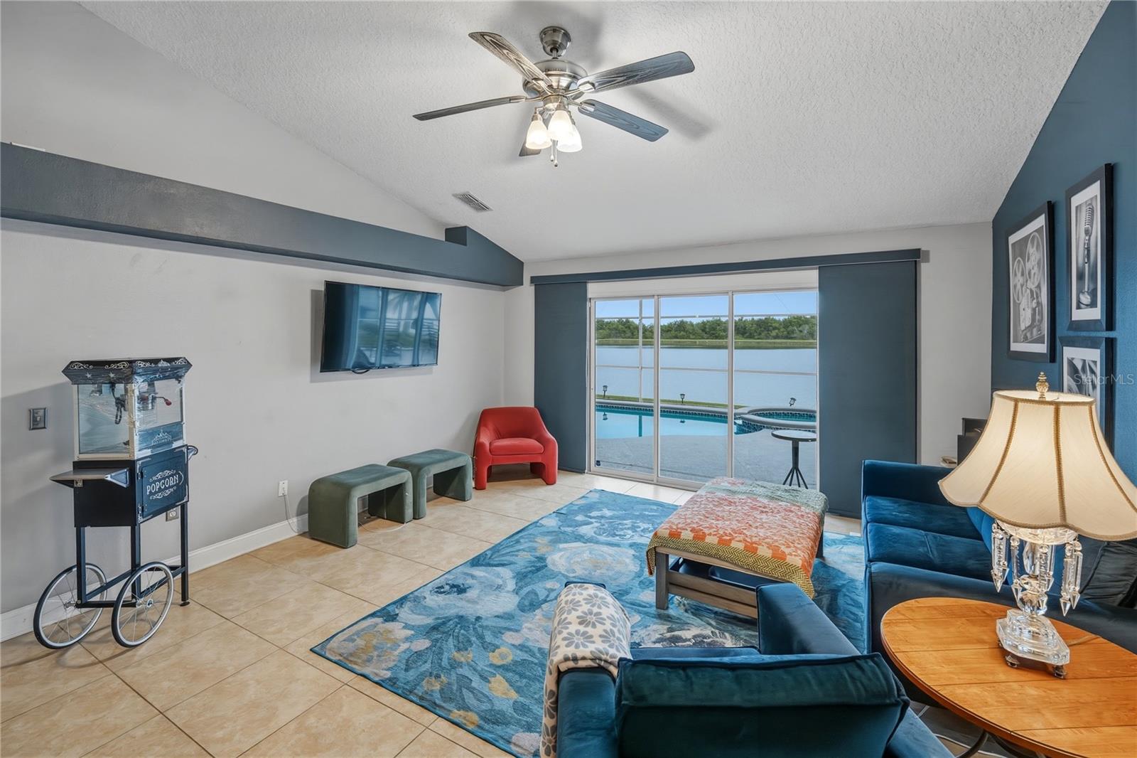 Image 15 of 36 For 2664 Willow Glen Circle