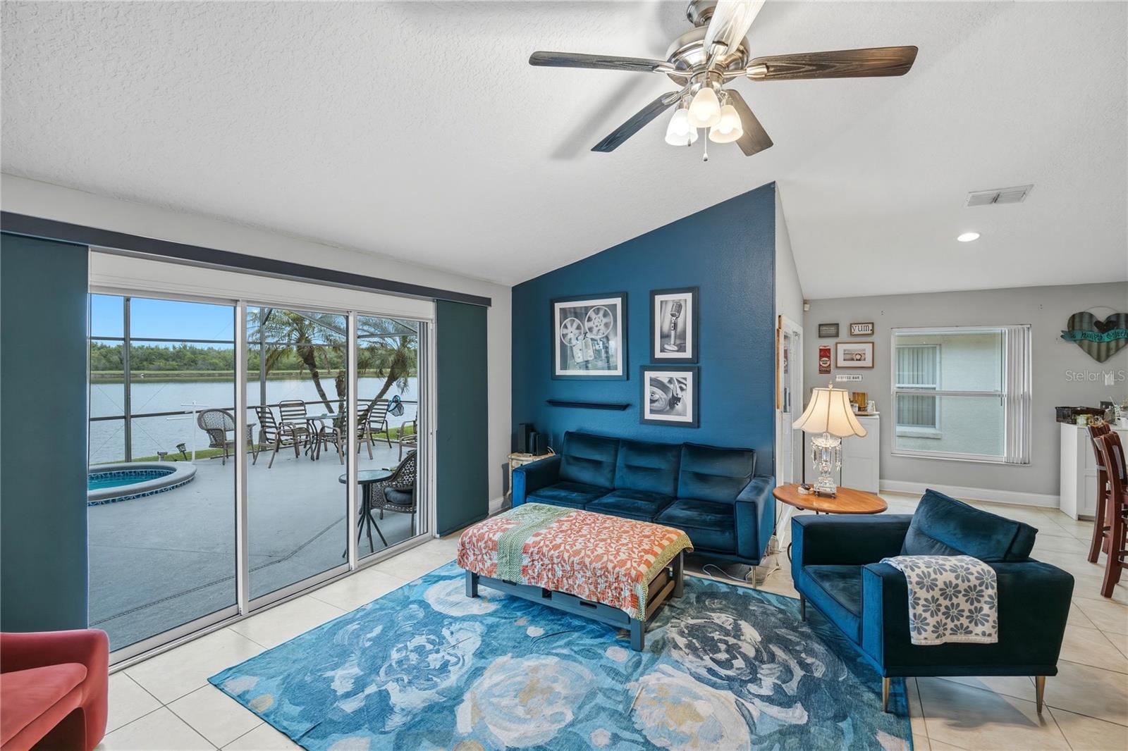 Image 17 of 36 For 2664 Willow Glen Circle