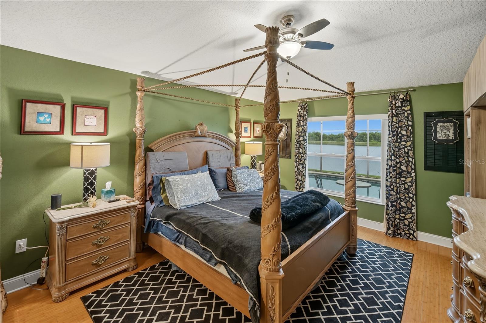 Image 18 of 36 For 2664 Willow Glen Circle