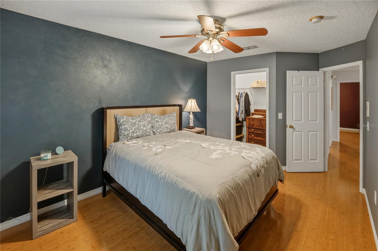 Image 27 of 36 For 2664 Willow Glen Circle