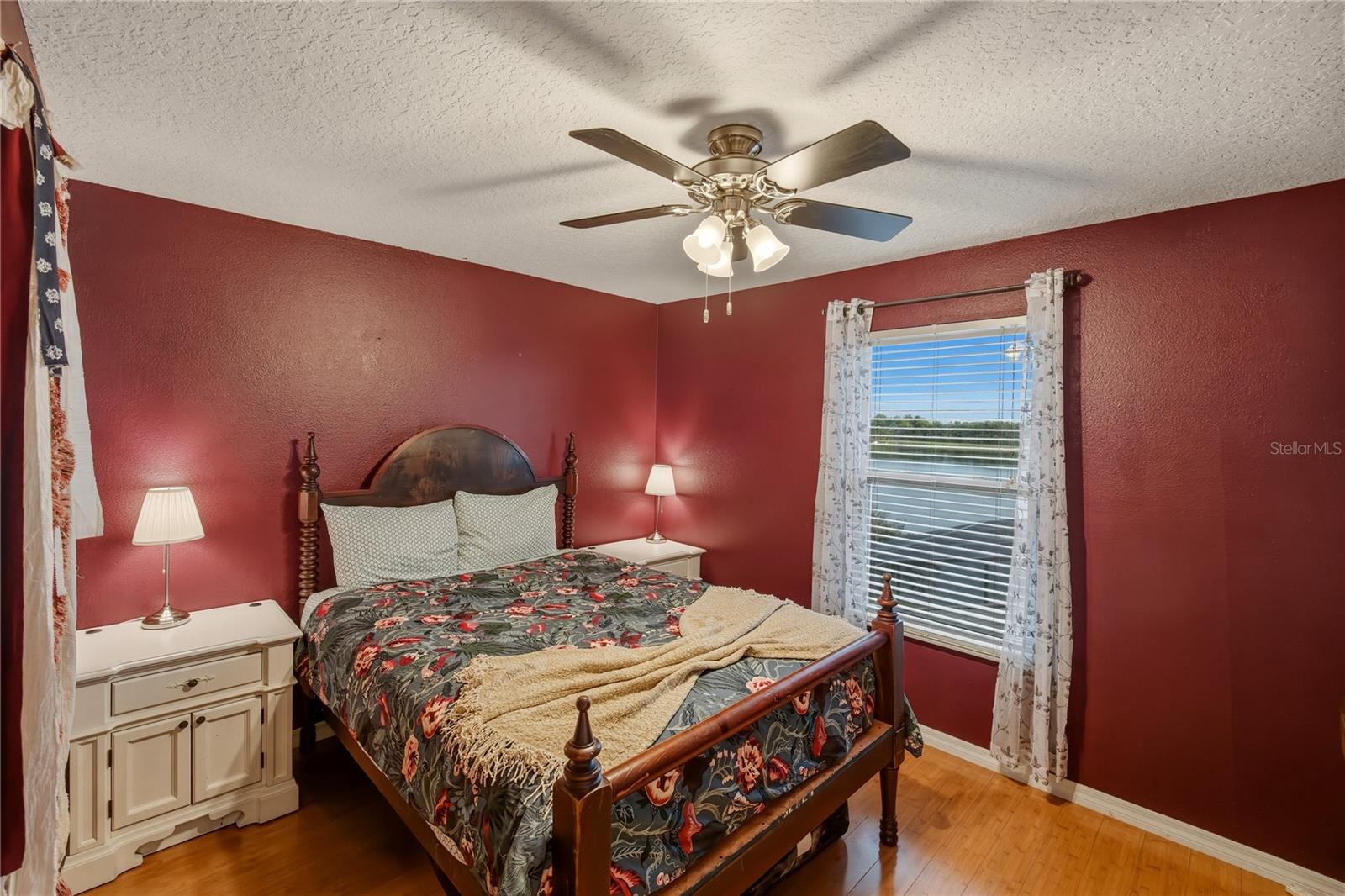 Image 28 of 36 For 2664 Willow Glen Circle