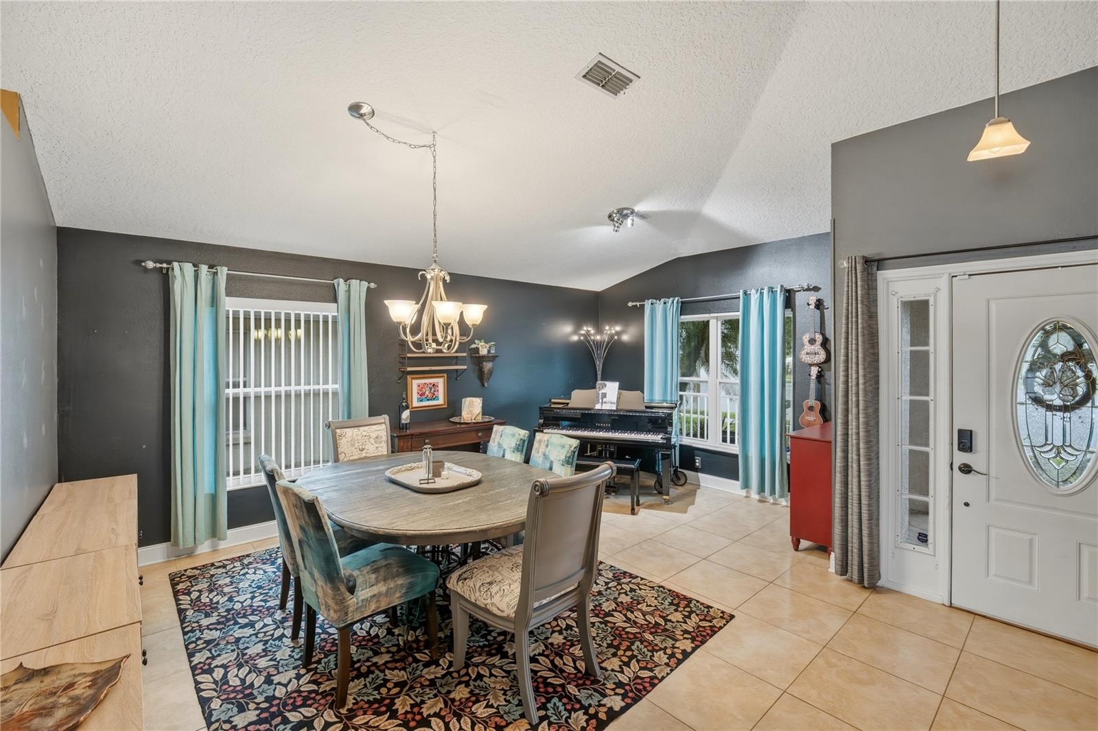 Image 8 of 36 For 2664 Willow Glen Circle