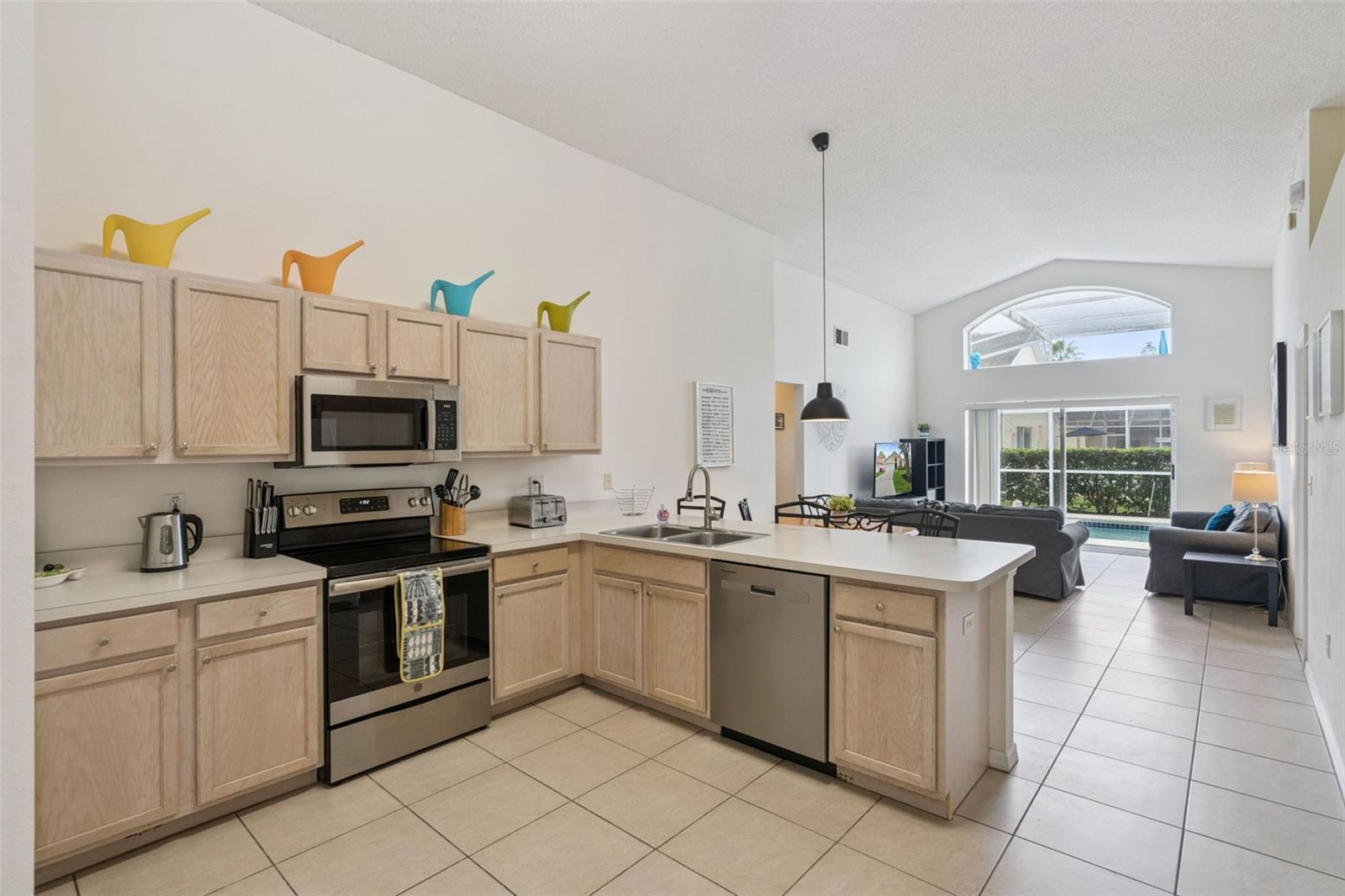 Image 12 of 46 For 148 Grosvenor Loop