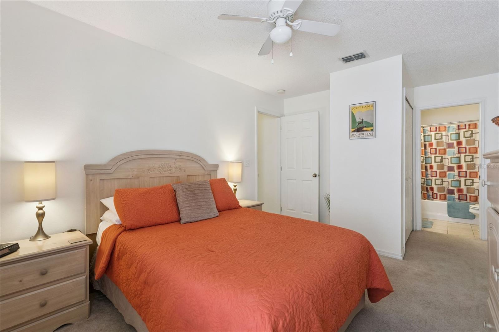 Image 16 of 46 For 148 Grosvenor Loop