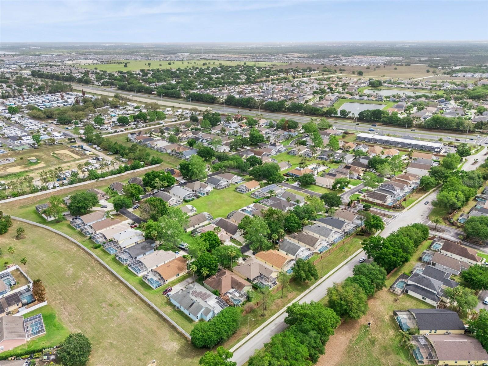 Image 35 of 46 For 148 Grosvenor Loop