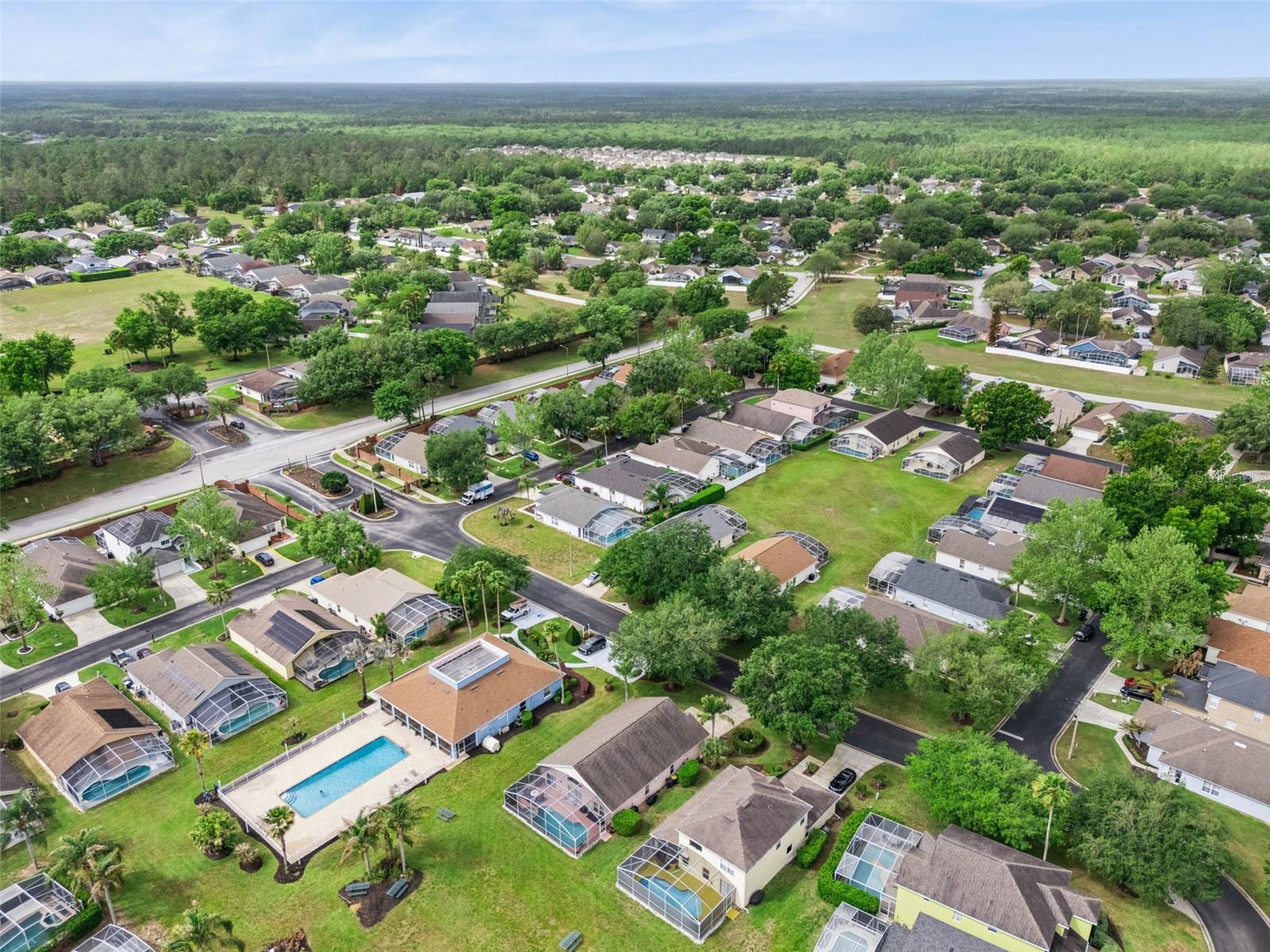 Image 36 of 46 For 148 Grosvenor Loop