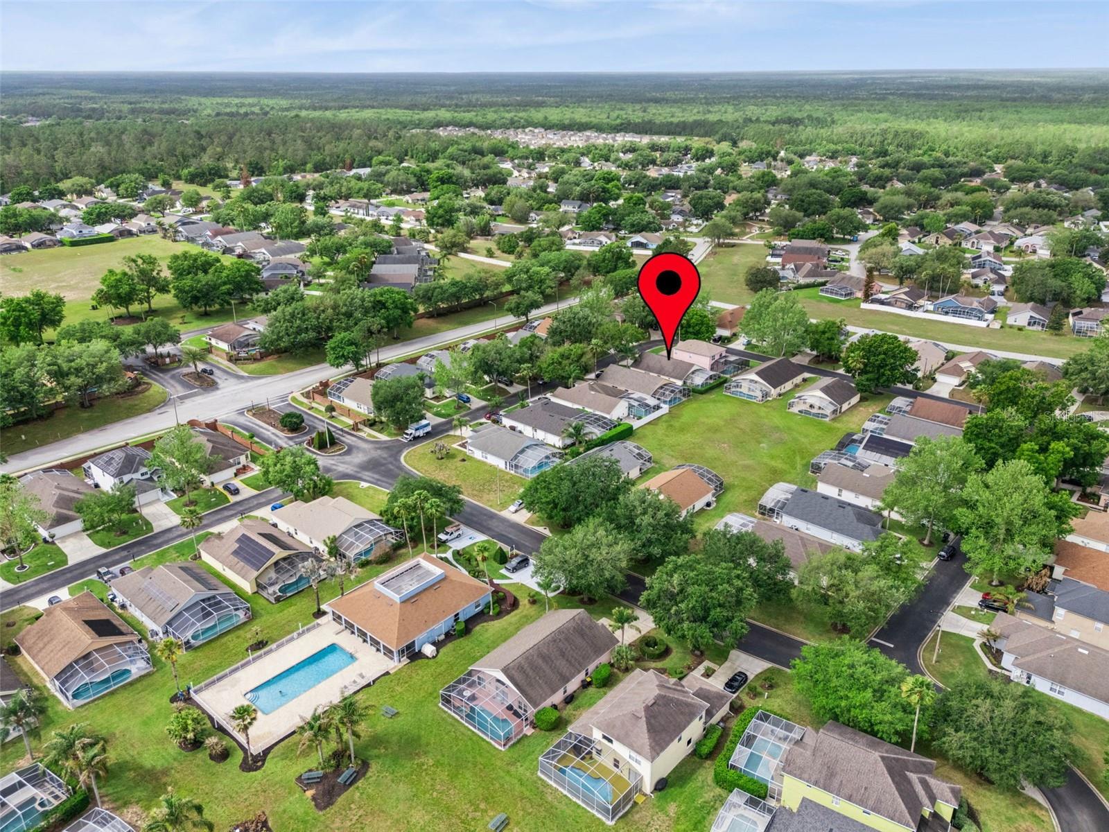 Image 37 of 46 For 148 Grosvenor Loop