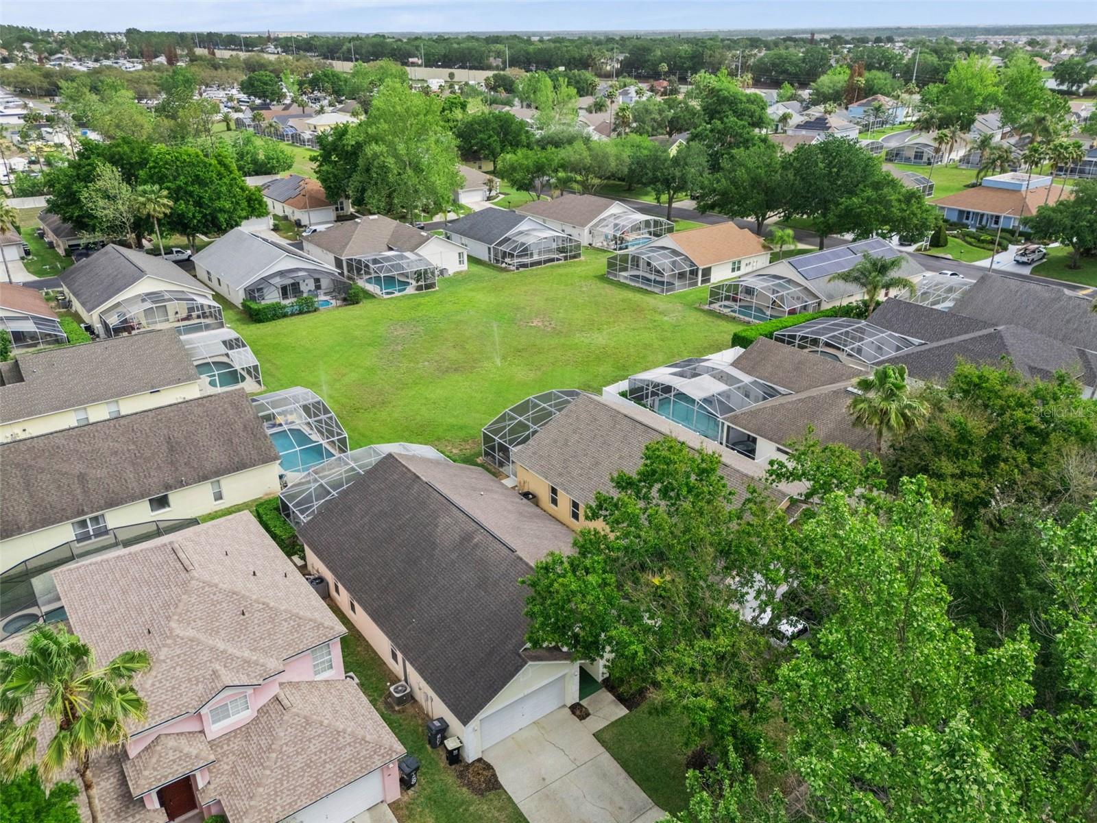 Image 39 of 46 For 148 Grosvenor Loop