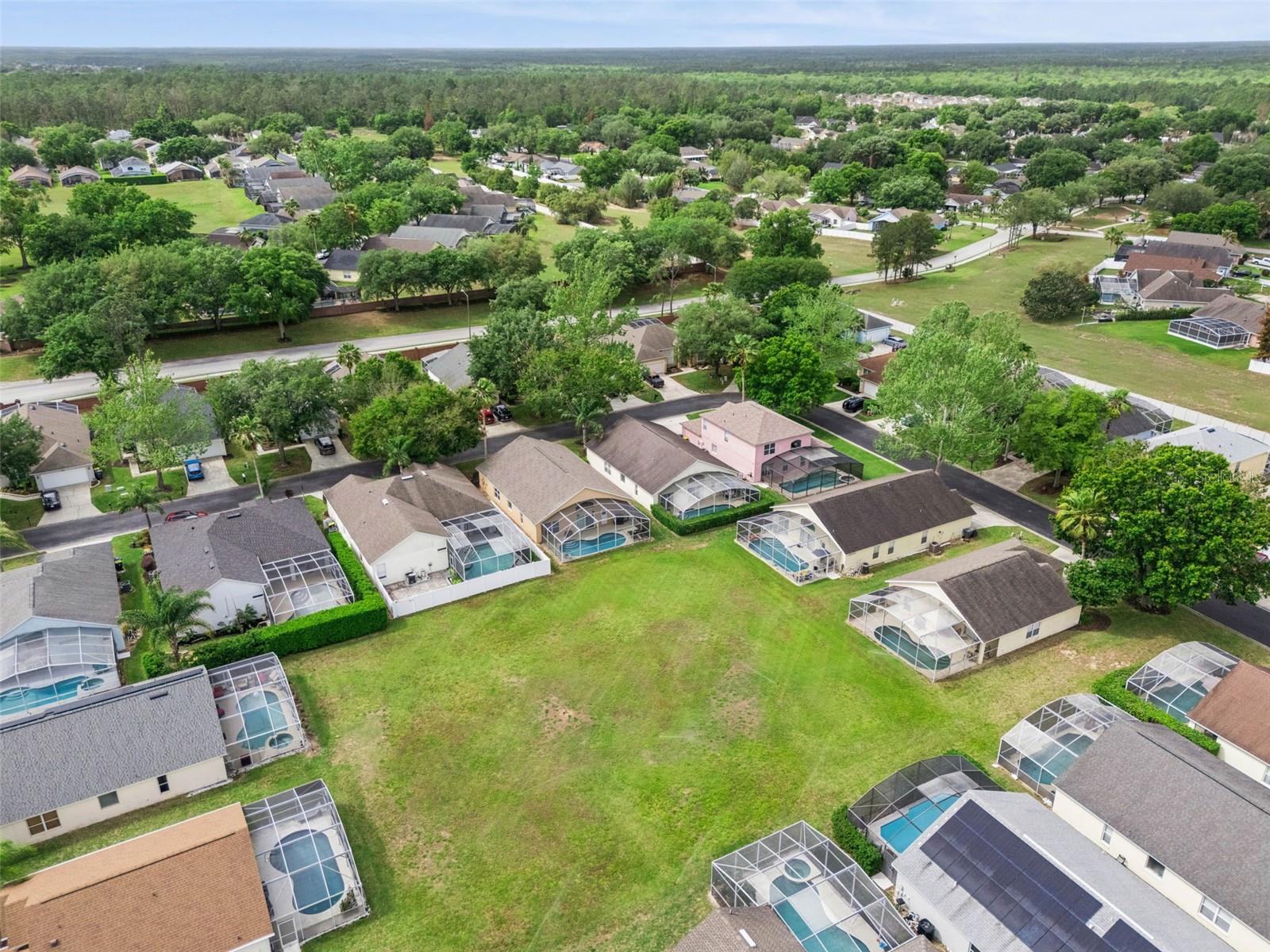 Image 44 of 46 For 148 Grosvenor Loop